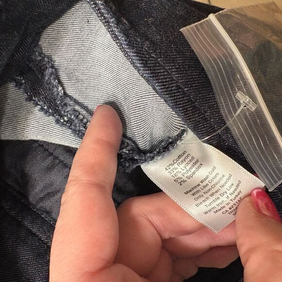 Talbots Women’s Dark Wash Denim Jean Skirt Button Zip Closure Petite 14 - Picture 12 of 13